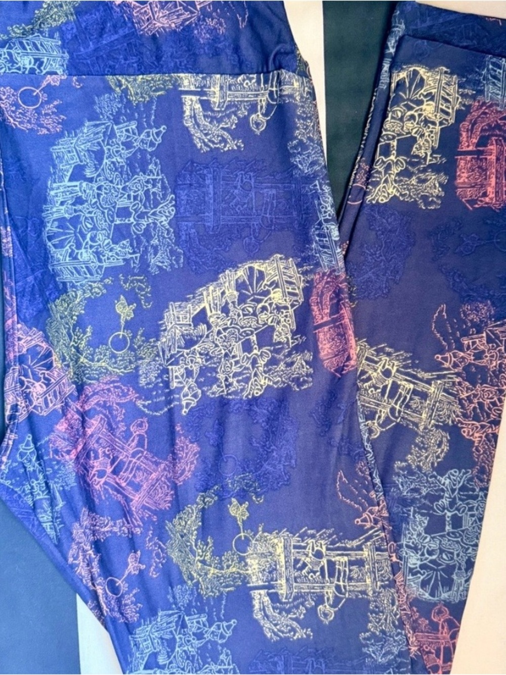 Disney Winnie the Pooh Lularoe TC Leggings NWT